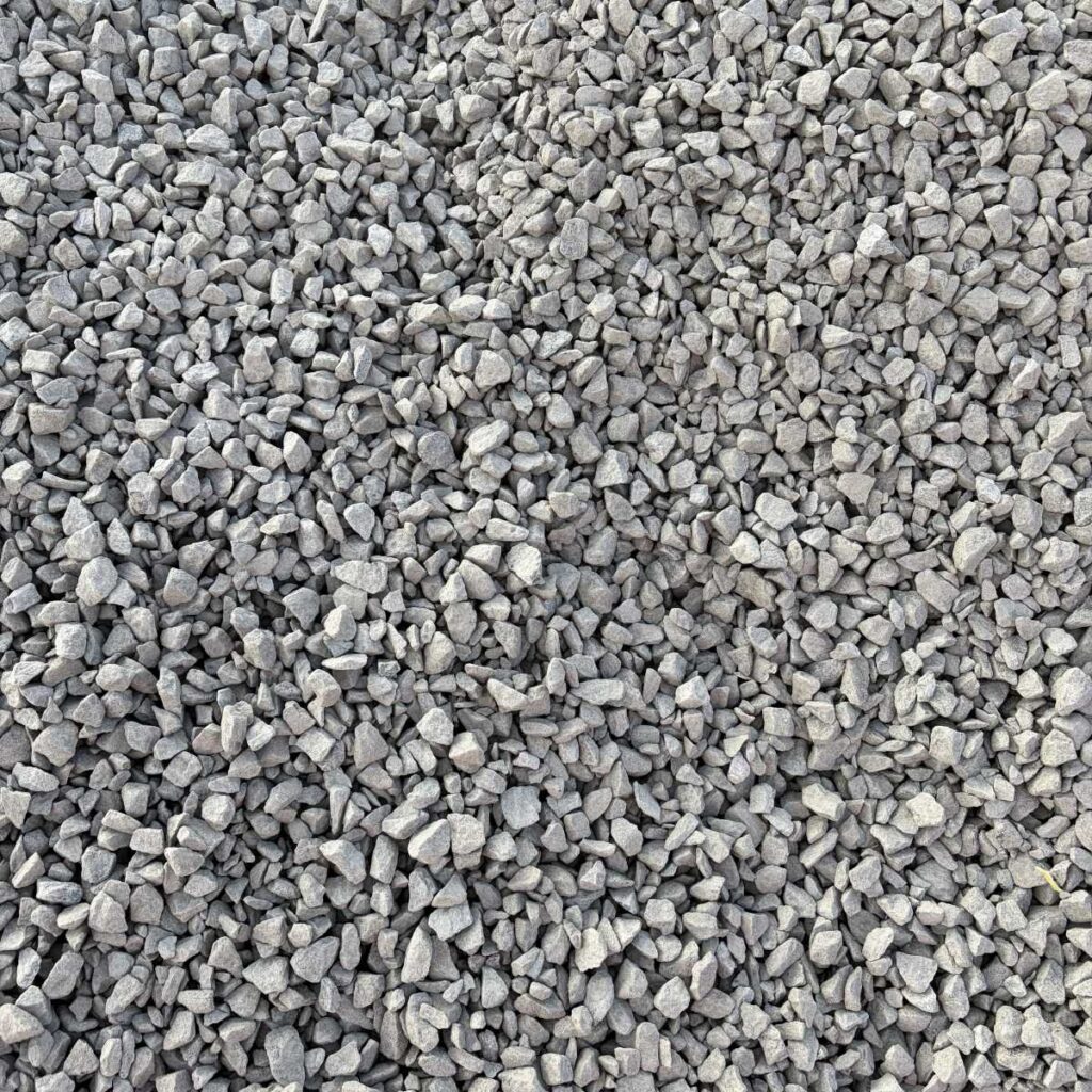 Pierre-concassée-trois-quart-net-DB